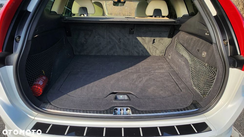 Volvo XC 60 D4 AWD Summum - 12