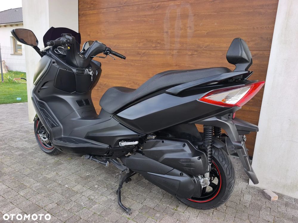 SYM GTS - 8