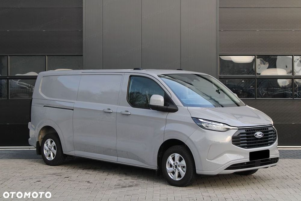Ford Transit Custom 320 L2H1 Limited A8 2.0 170KM - 2