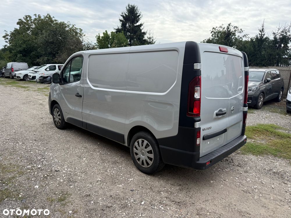 Nissan NV300 - 4