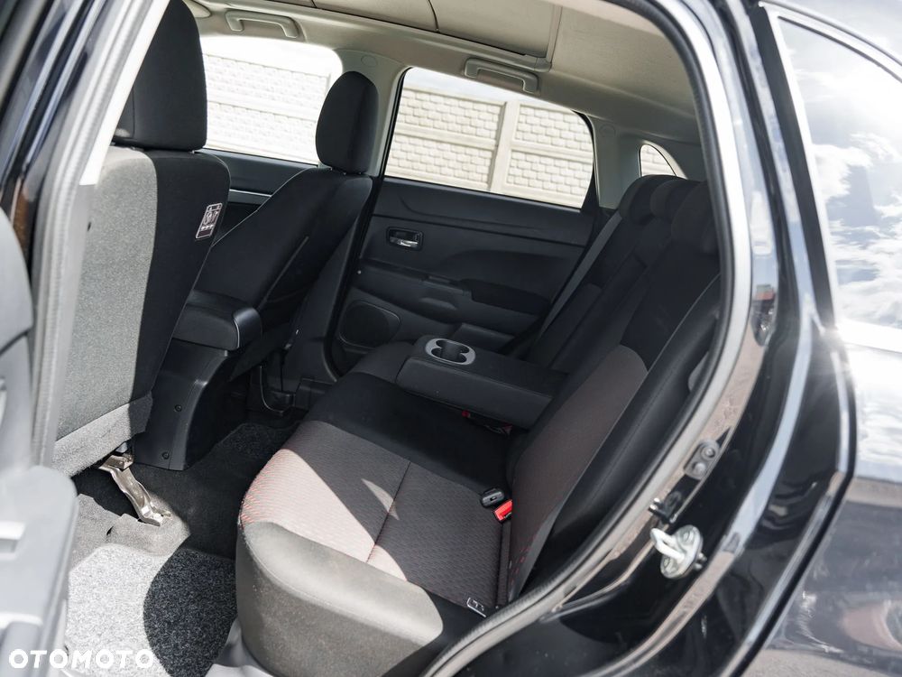 Mitsubishi ASX 1.6 Intense - 14