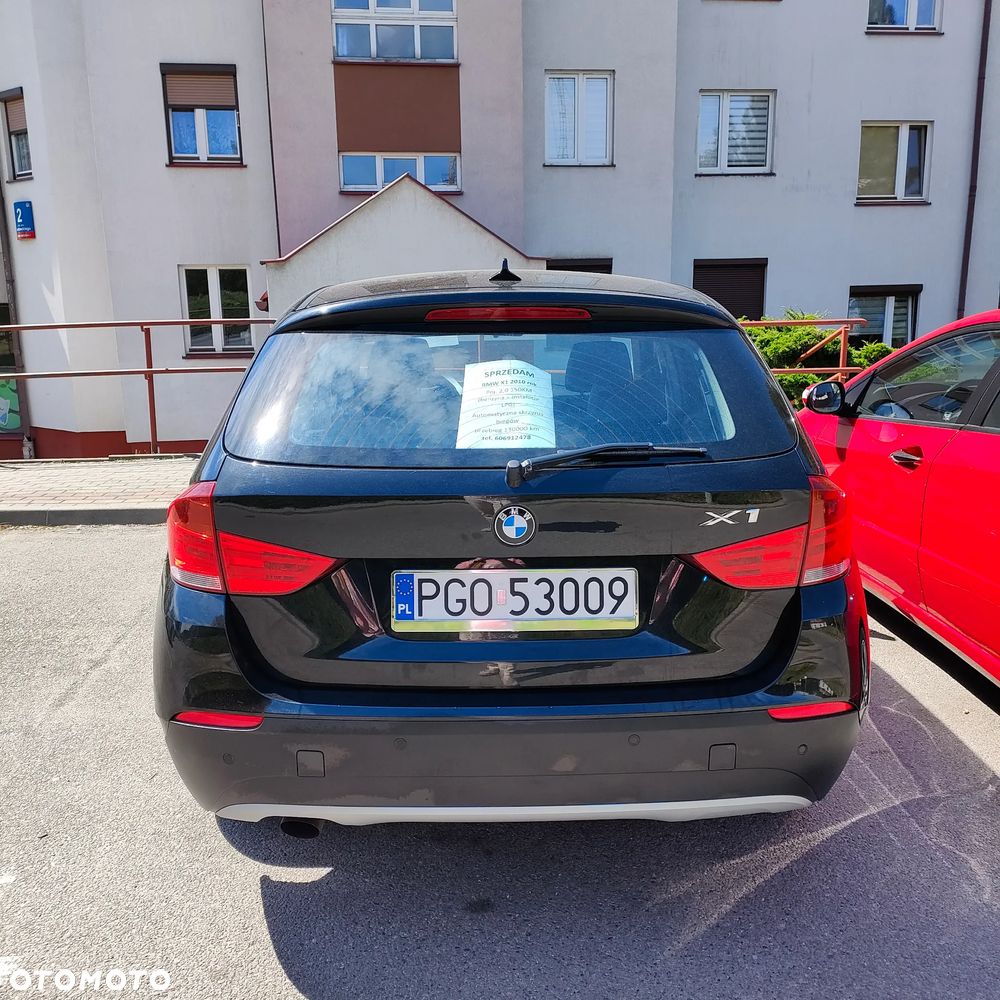 BMW X1 sDrive18i - 11