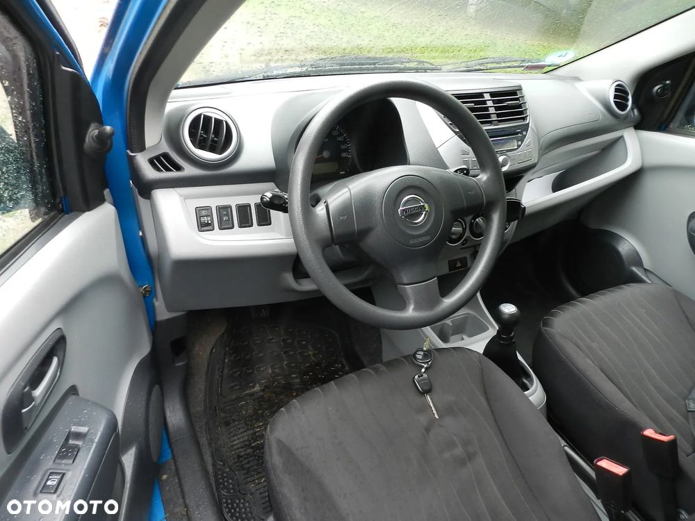 Nissan Pixo - 13