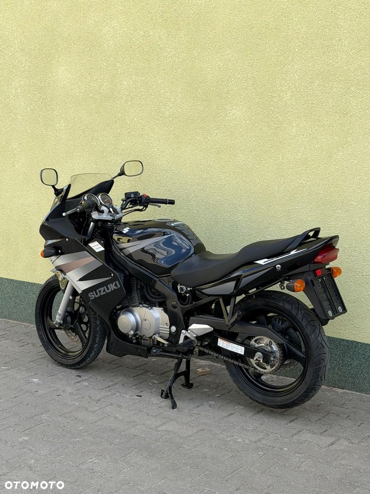 Suzuki GS - 19