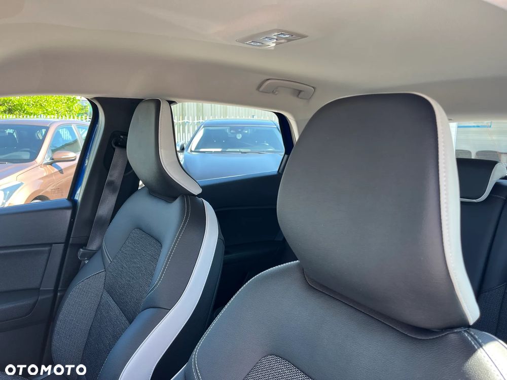 Renault Captur - 24