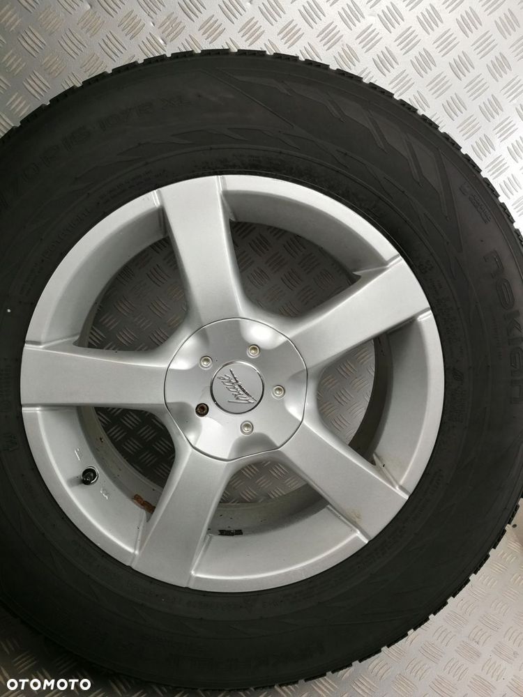 16X7 5X114,3 ET45 felgi aluminiowe 225/70R16 zima SUZUKI GRAND VITARA II 2 - 4