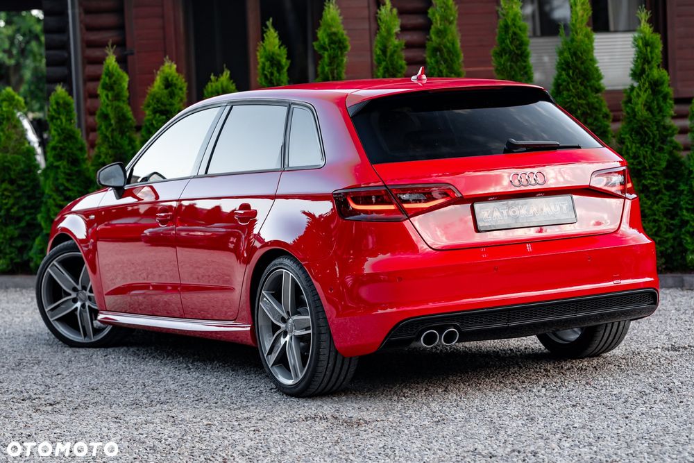 Audi A3 Sportback 2.0 TDI (clean diesel) quattro S tronic S line Sportpaket - 9