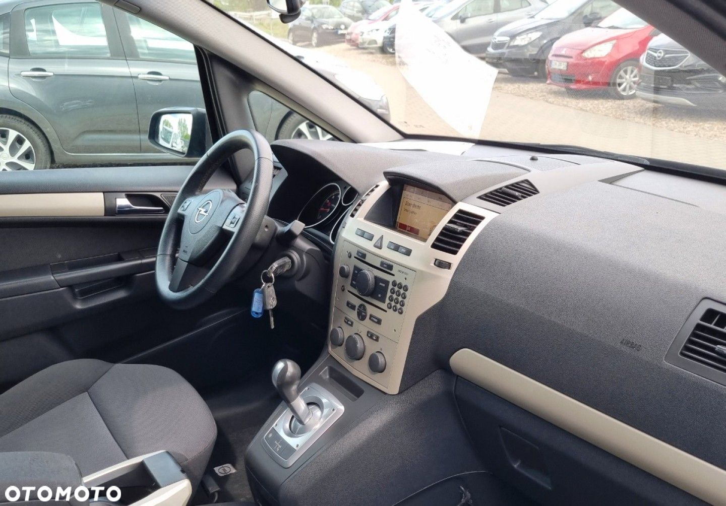 Opel Zafira - 9