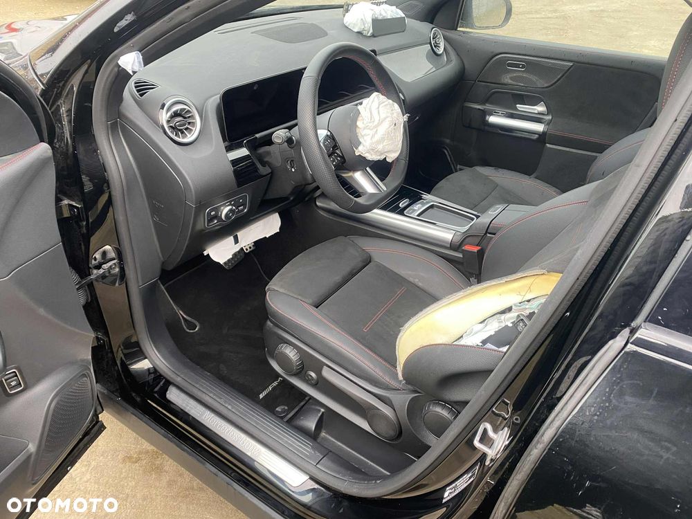 Mercedes-Benz GLA 200 mHEV AMG Line 7G-DCT - 11