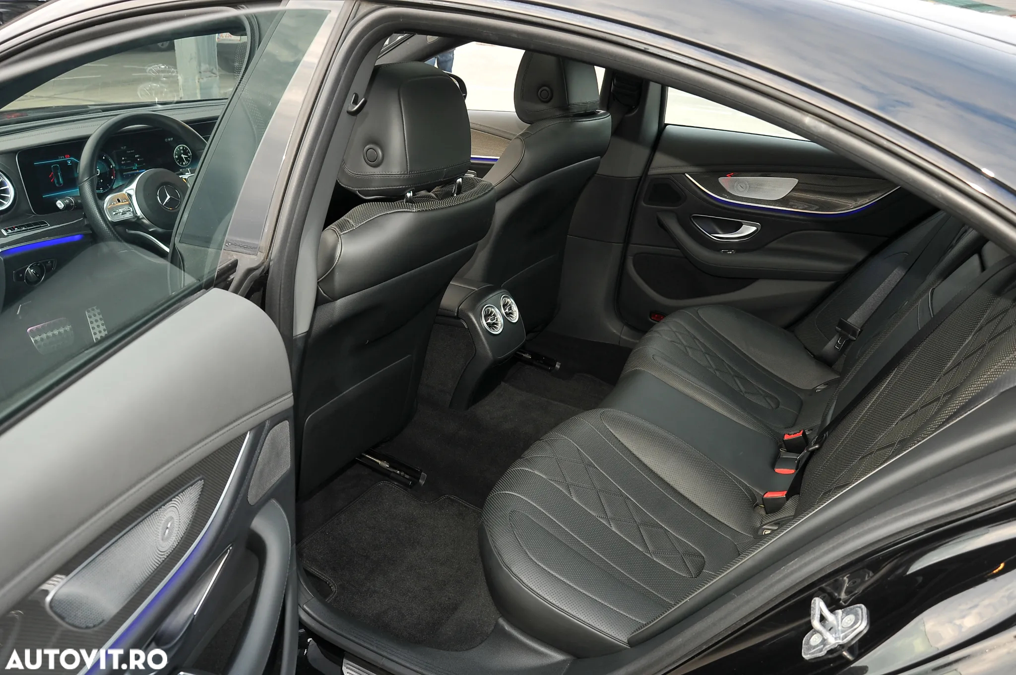 Mercedes-Benz CLS 400 d 4Matic 9G-TRONIC AMG Line - 10