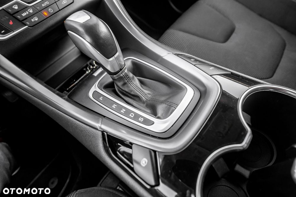 Ford Mondeo 2.0 TDCi Titanium PowerShift - 33