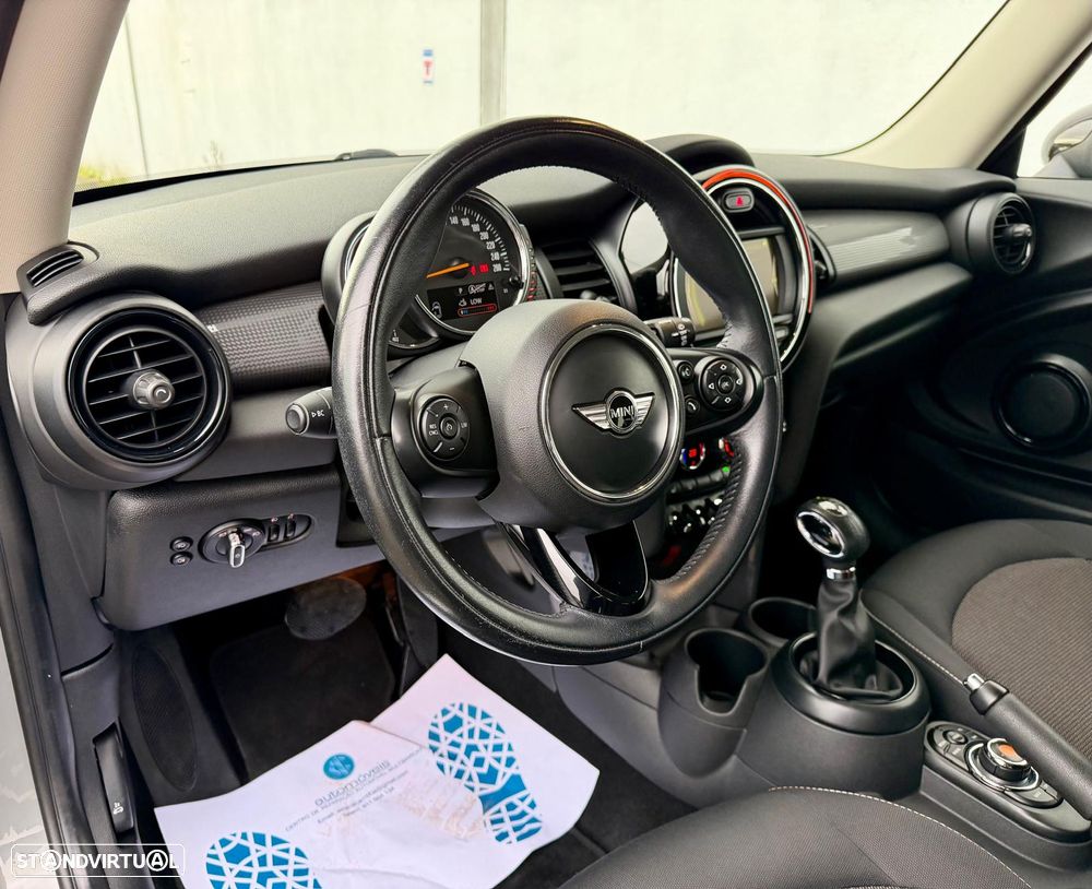 MINI 3 Portas Cooper D Aut. - 6