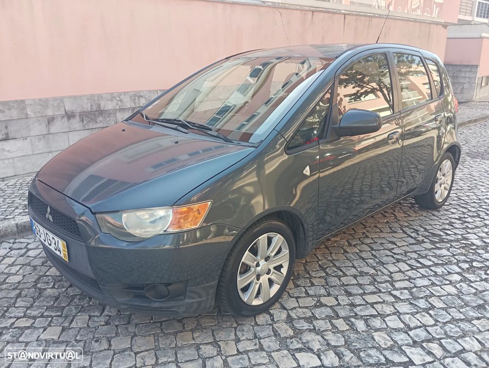 Mitsubishi Colt 1.1 Inform - 1