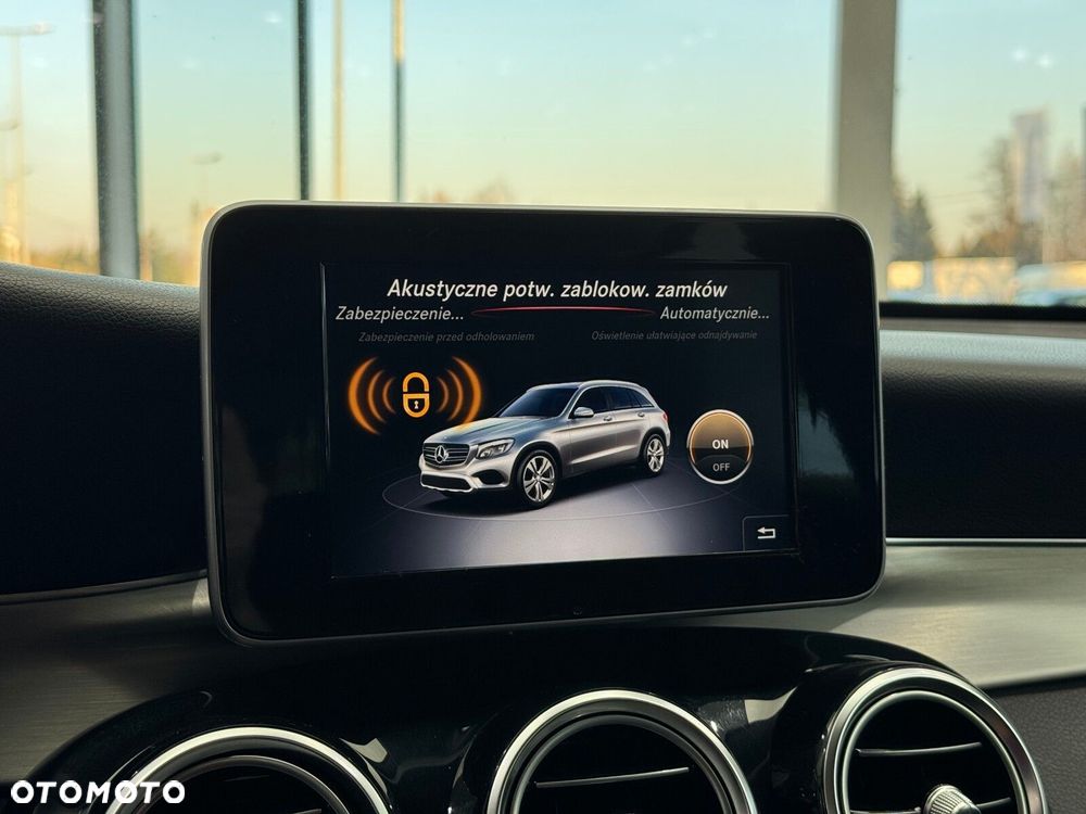 Mercedes-Benz GLC 220 d 4-Matic - 28