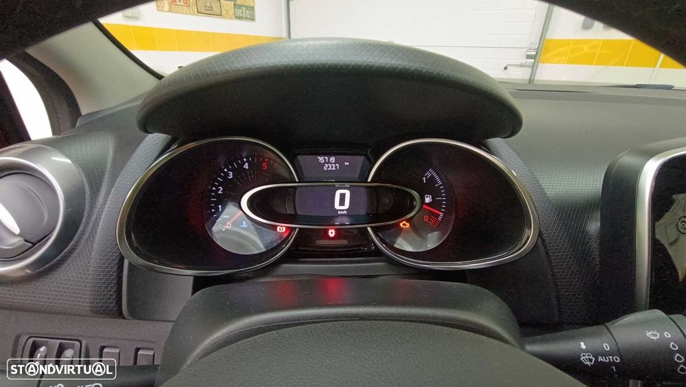 Renault Clio 1.5 dCi Limited - 19