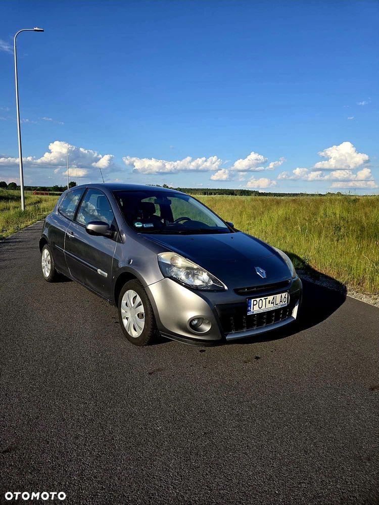 Renault Clio - 2