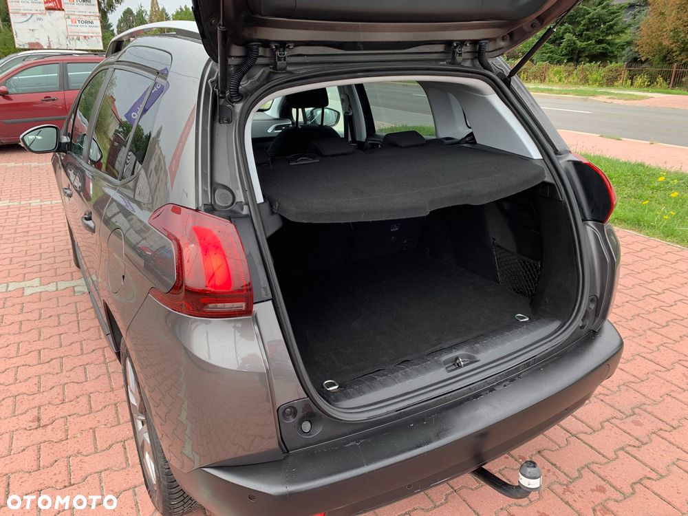 Peugeot 2008 PureTech 82 Style - 16