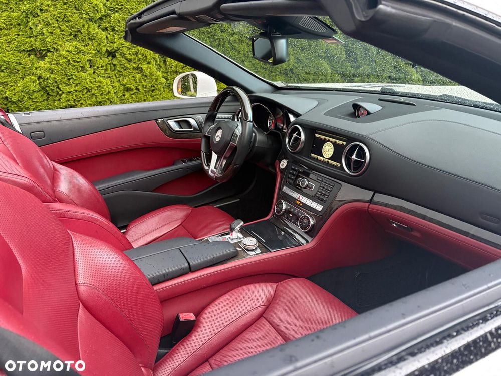 Mercedes-Benz SL - 13