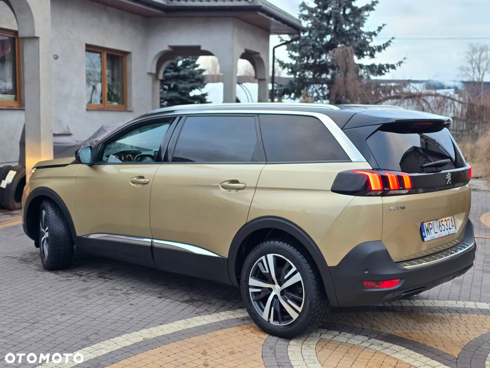 Peugeot 5008 - 9