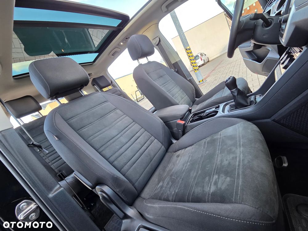 Volkswagen Touran 1.6 TDI SCR (BlueMotion Technology) Comfortline - 31