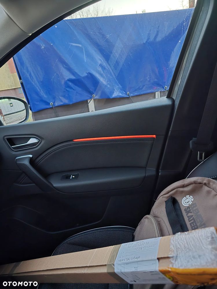 Renault Captur TCe Mild Hybrid 140 EDC GPF TECHNO - 25