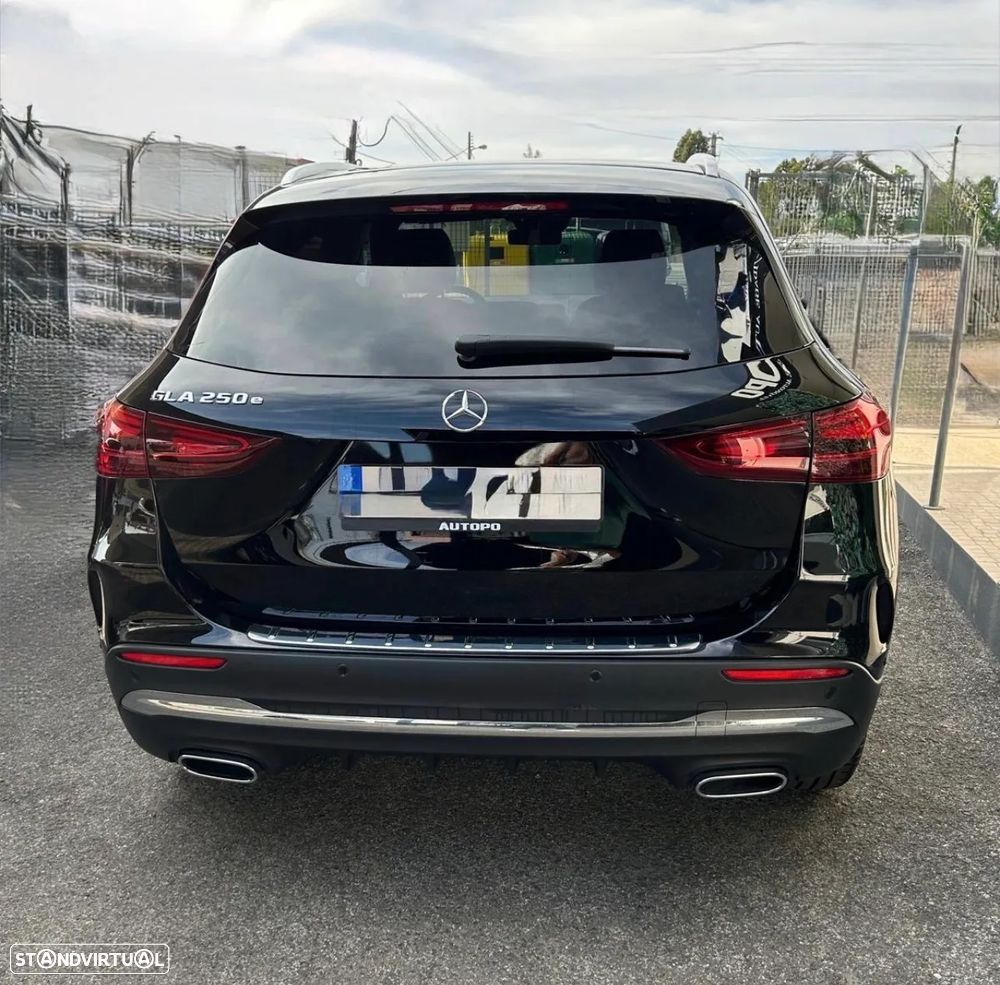 Mercedes-Benz GLA 250 e 8G-DCT AMG Line - 3