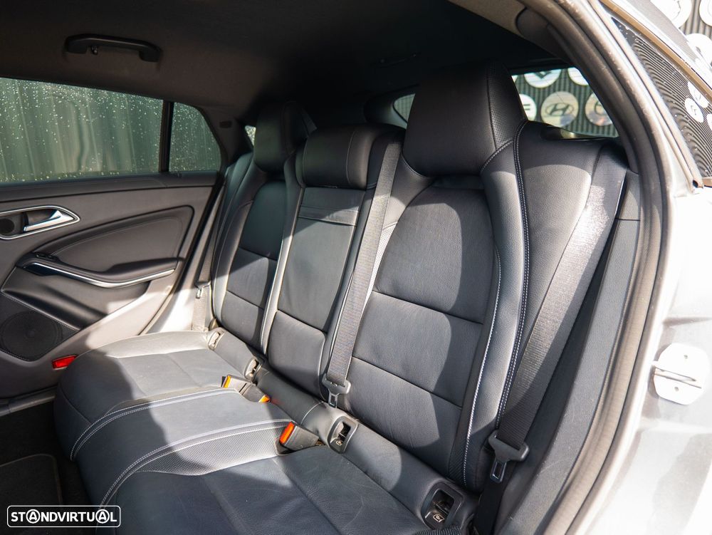 Mercedes-Benz CLA 220 d 7G-DCT AMG Line - 28