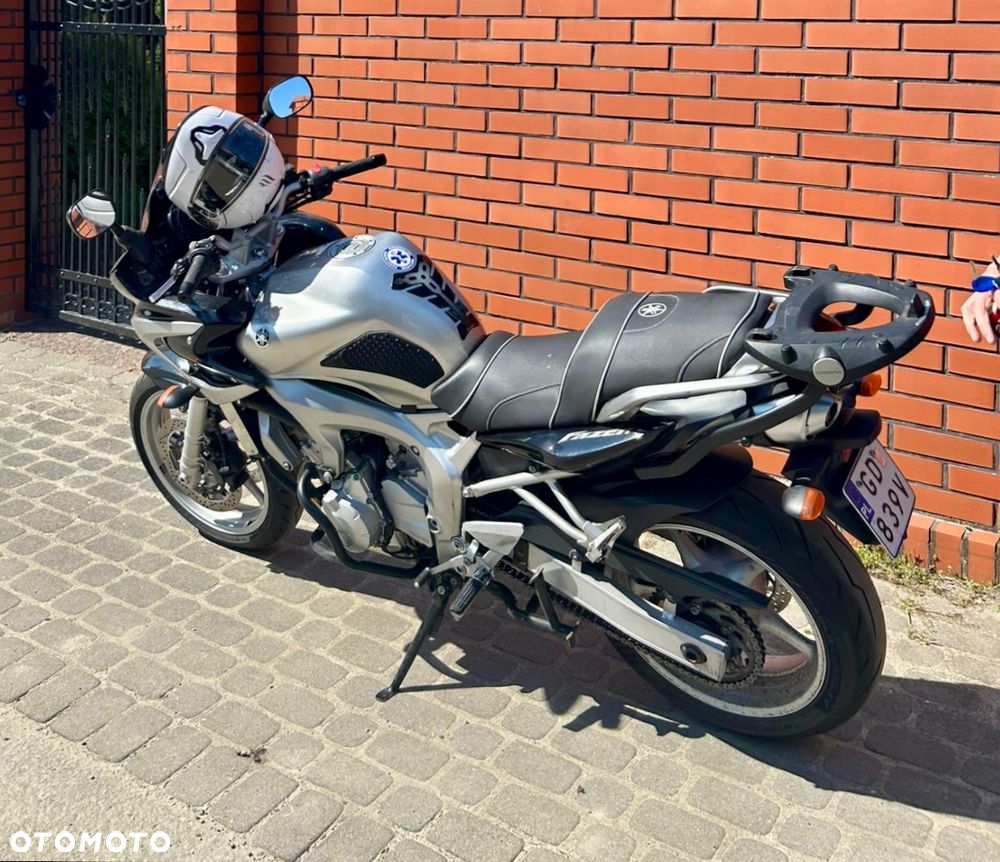 Yamaha FZ6 - 2