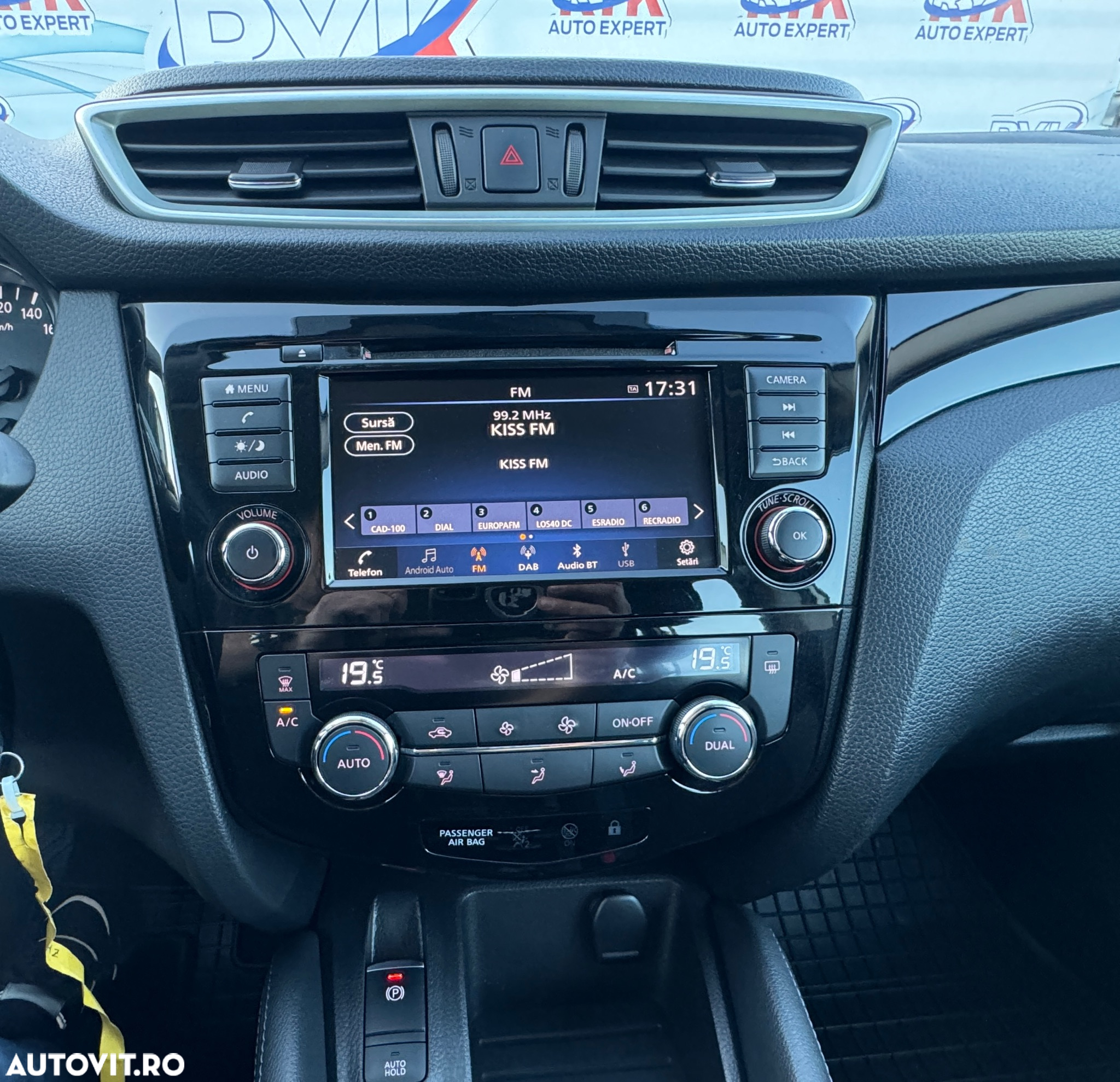 Nissan Qashqai 1.5 DCI N-CONNECTA - 24
