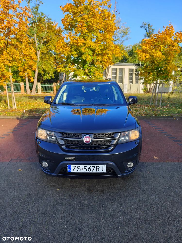 Fiat Freemont 2.0 Multijet Black Code AWD - 8