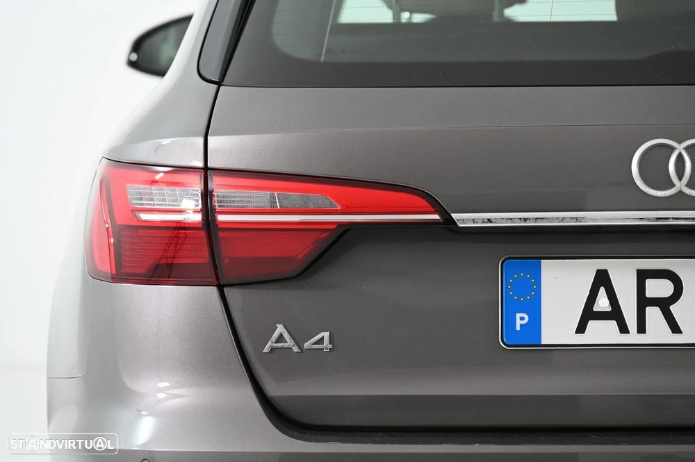 Audi A4 Avant 40 TDI S tronic - 11