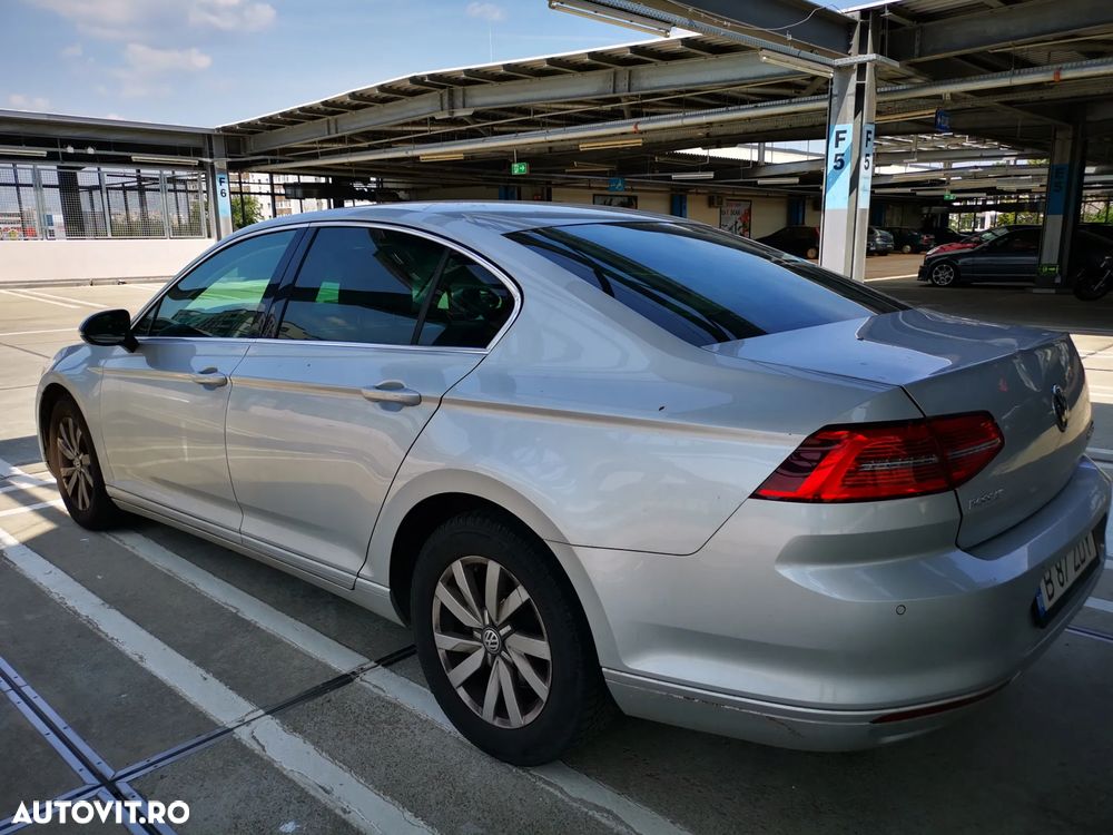 Volkswagen Passat 2.0 TDI DSG Comfortline - 8