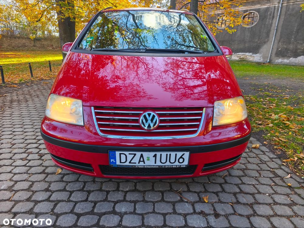 Volkswagen Sharan 2.0 TDI Basis - 2