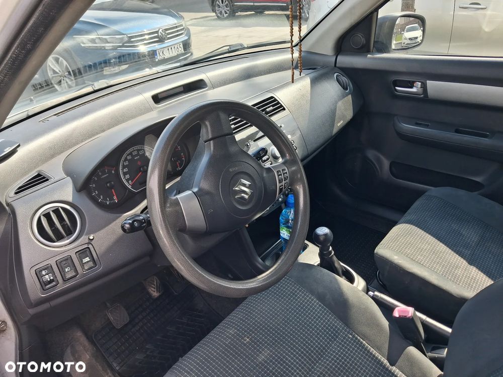 Suzuki Swift 1.3 GC (klm) - 7