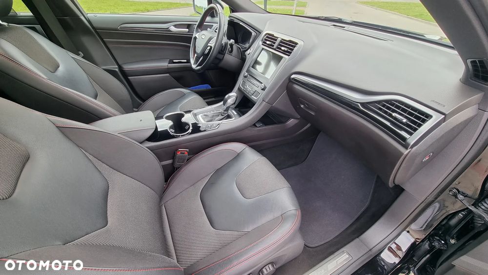 Ford Mondeo 2.0 EcoBoost ST-Line X - 17