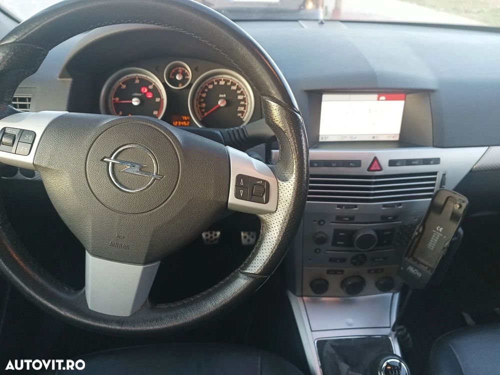 Opel Astra 1.9 CDTI DPF Edition Plus - 16