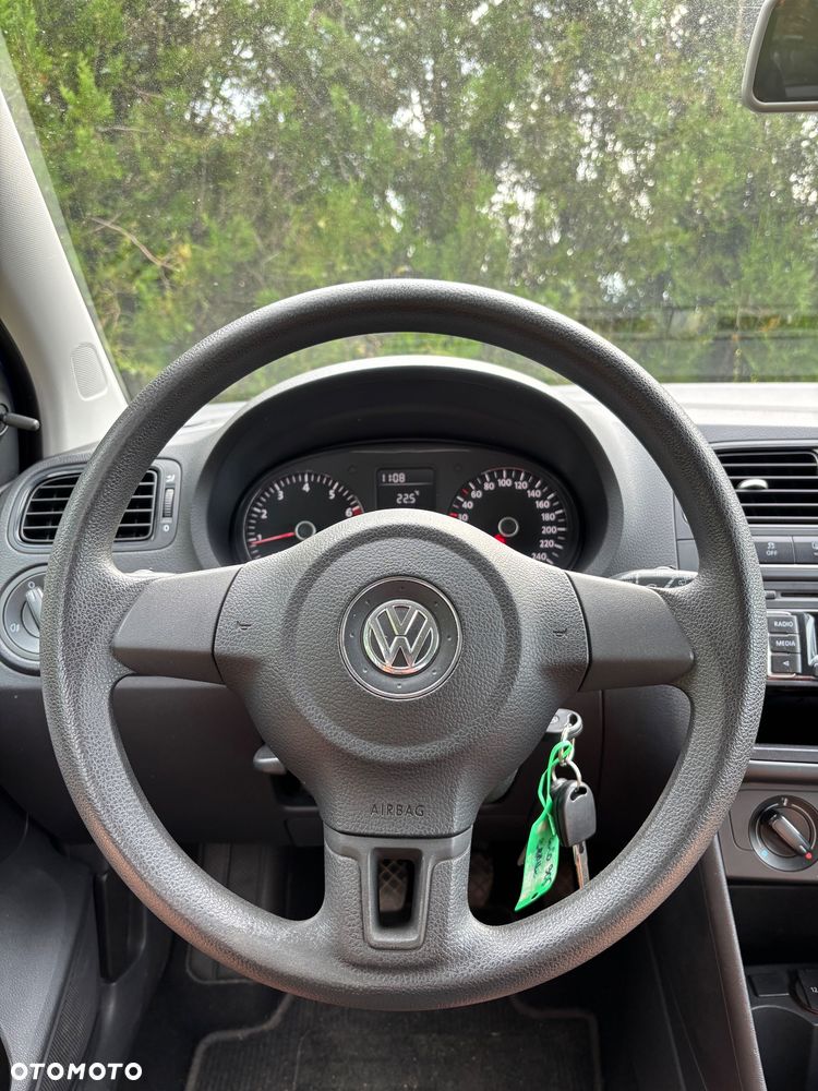 Volkswagen Polo - 13