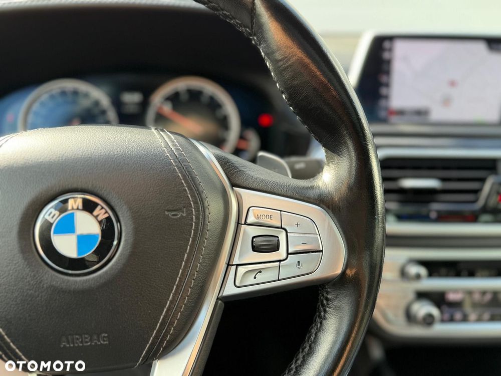 BMW Seria 7 - 17