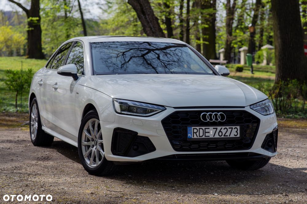 Audi A4 - 1