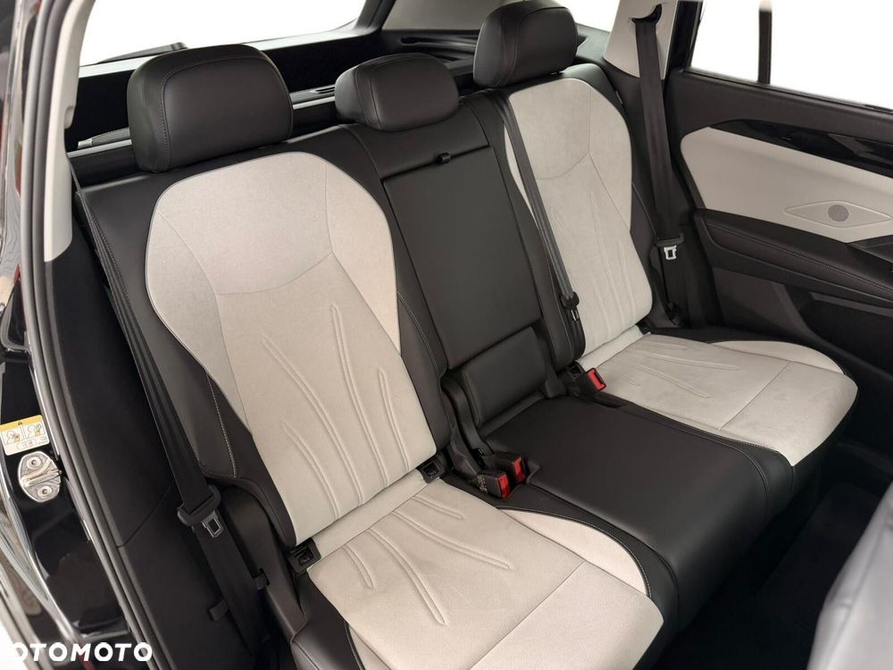 Volkswagen Tayron 2.0 TDI SCR 4Mot Elegance DSG - 28