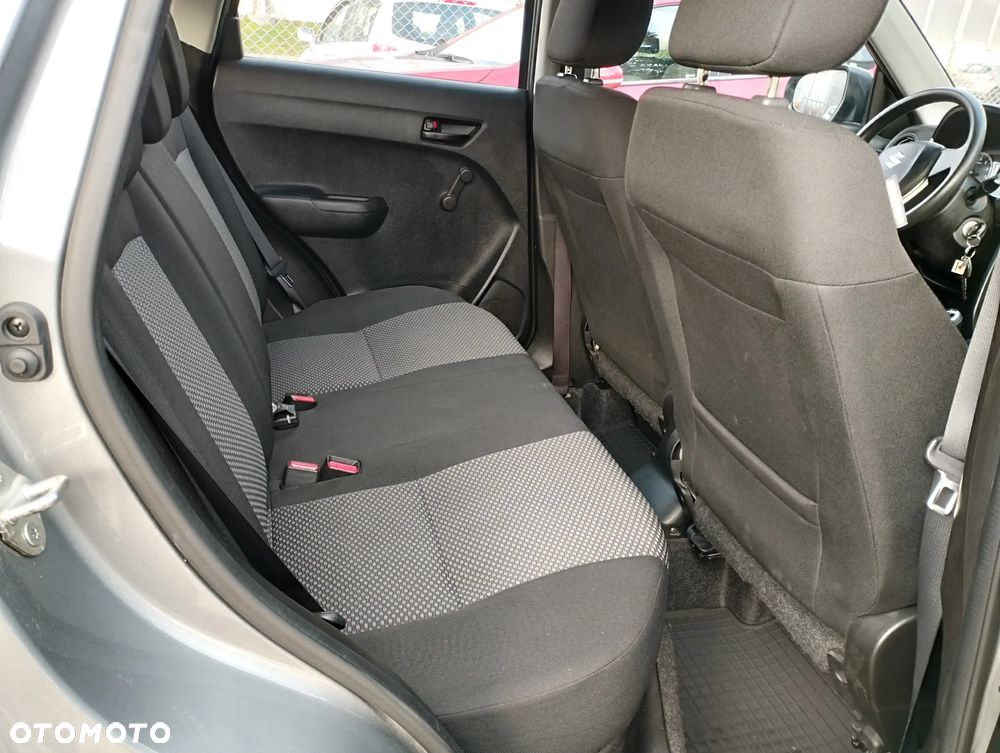 Suzuki Vitara 1.6 Comfort 2WD - 17