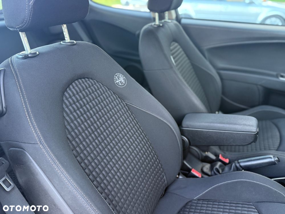 Alfa Romeo Mito - 15