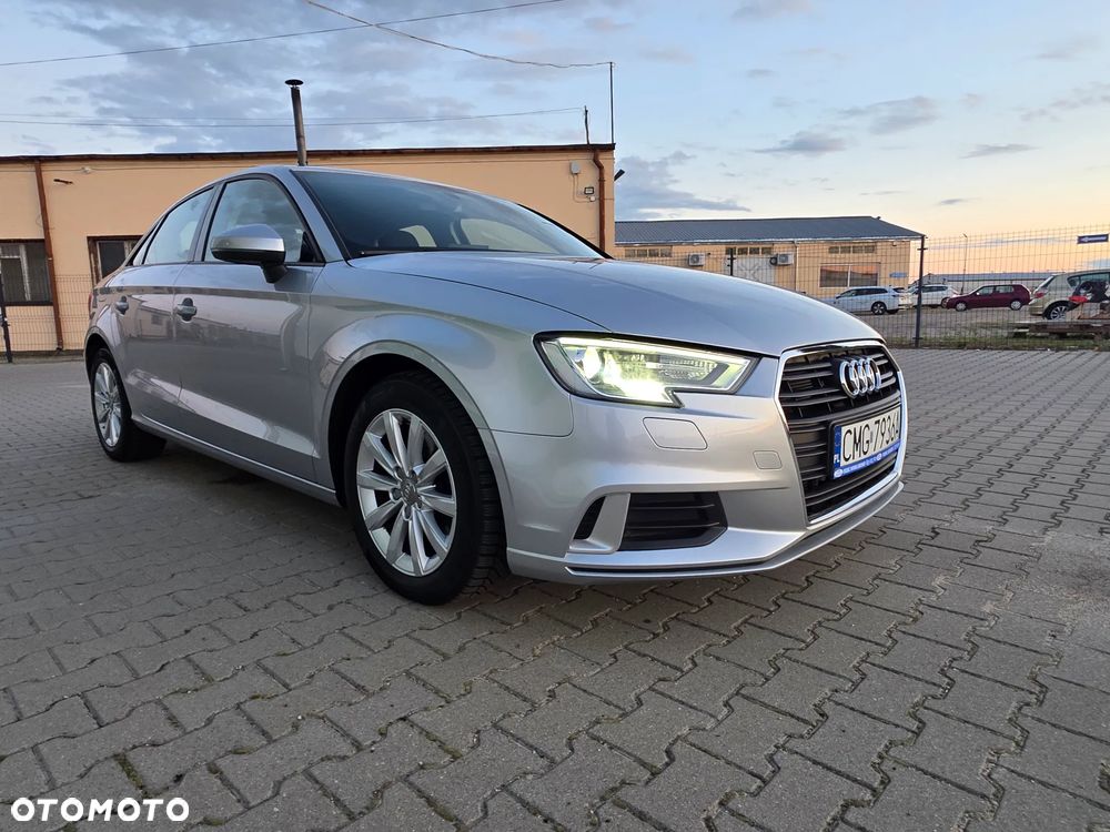 Audi A3 Limousine 1.6 TDI design - 5