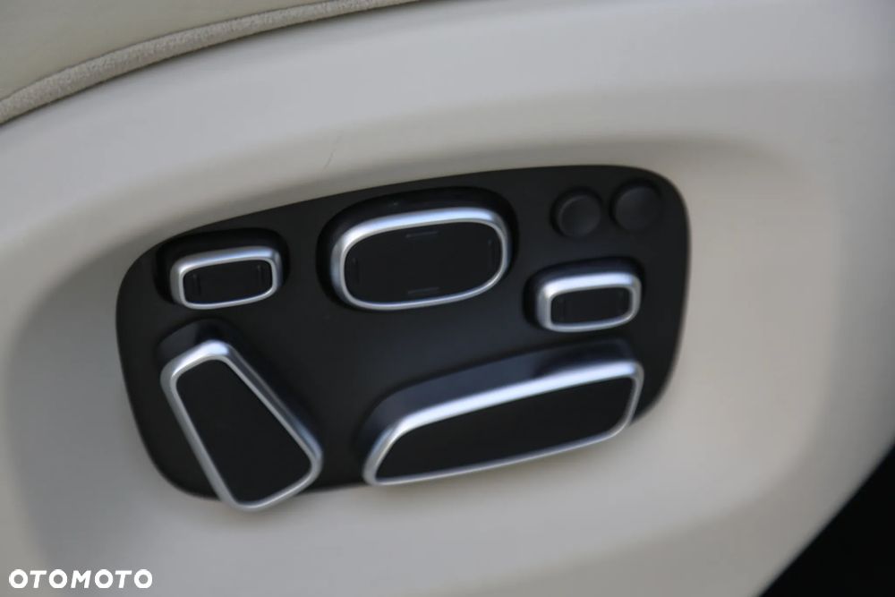 Land Rover Range Rover Sport - 21