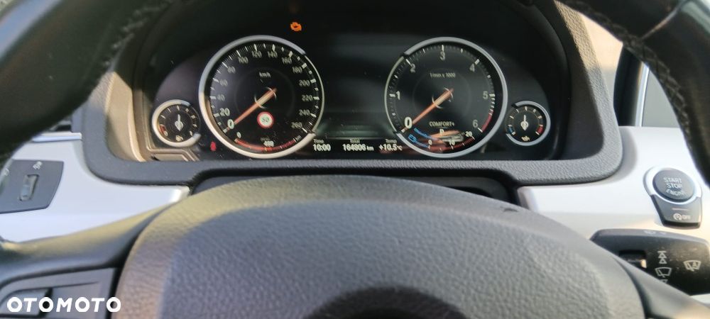 BMW 5GT - 7