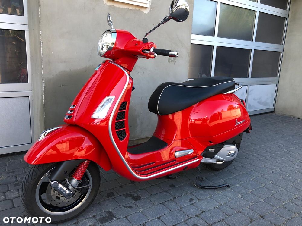 Vespa GTS - 1