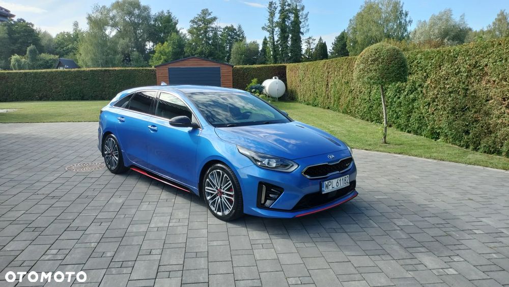Kia Procee'd