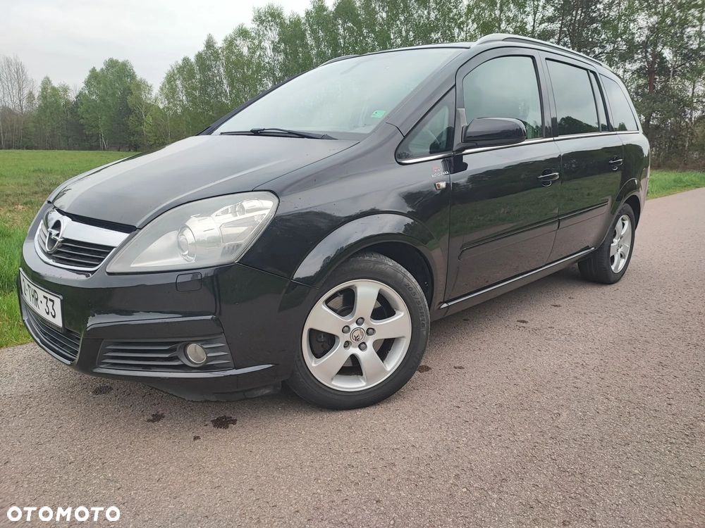 Opel Zafira 2.0 Turbo Sport - 25