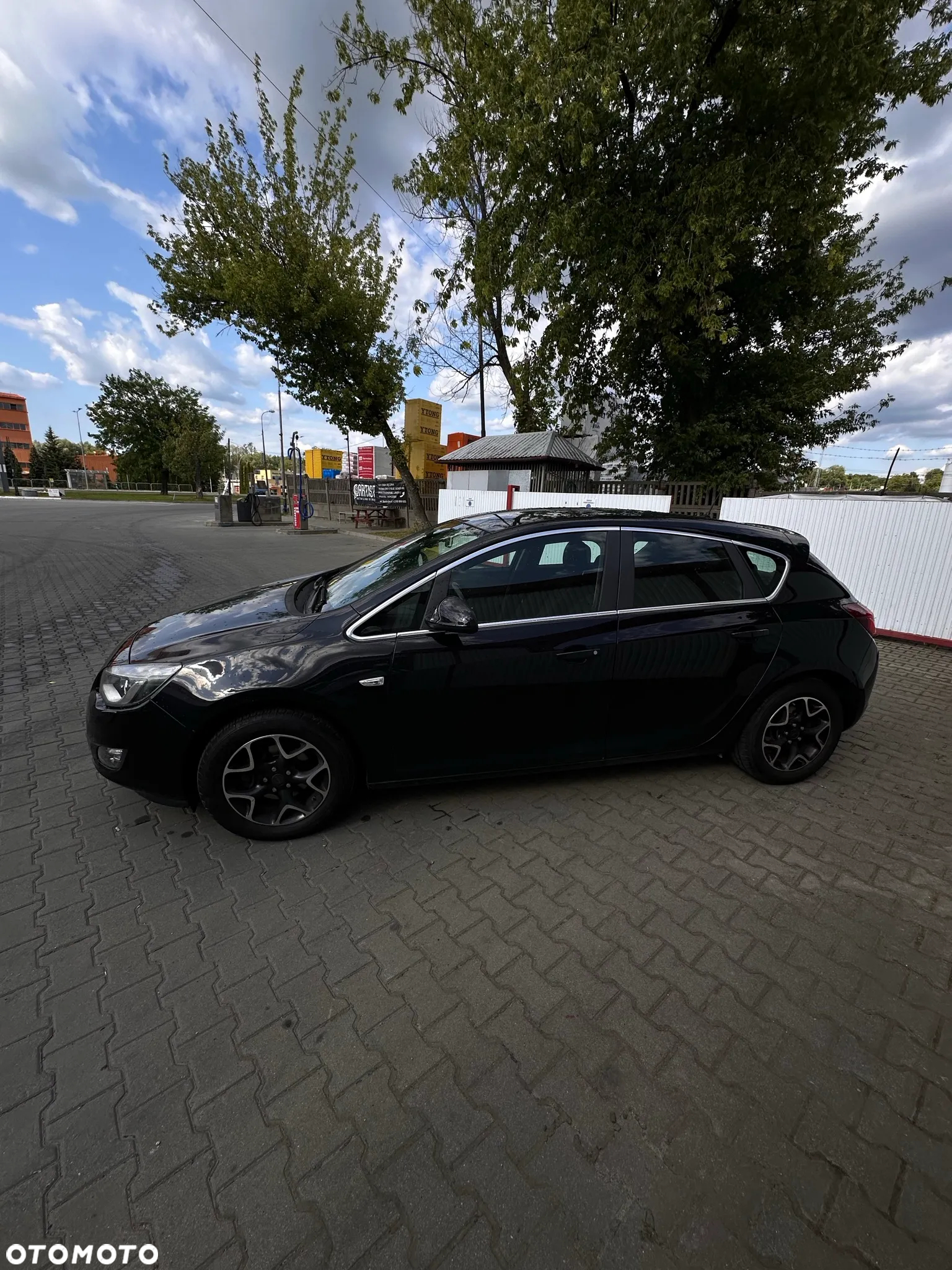 Opel Astra IV 1.4 T Cosmo - 2