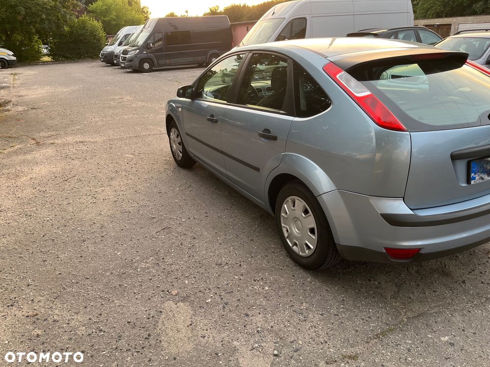 Ford Focus 1.6 Trend - 5